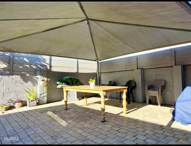 3 BEDROOM HOUSE FOR SALE IN REEBOK